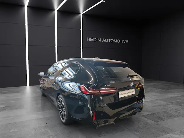 BMW 520d xDrive Touring Attraktiven Leasingzinssatz ab 1,9 % bei Abschluss einer BMW Fahrzeugversicherung.