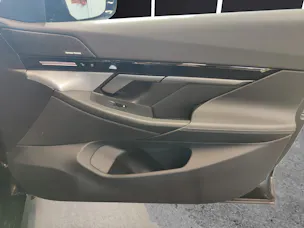 BMW 520d xDrive Touring Attraktiven Leasingzinssatz ab 1,9 % bei Abschluss einer BMW Fahrzeugversicherung.