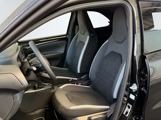 Toyota Aygo X 1.5 VVT-i HSD GR Sport