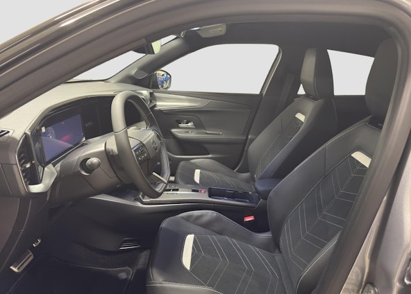 Vehicle image 8 Vehicle image 8