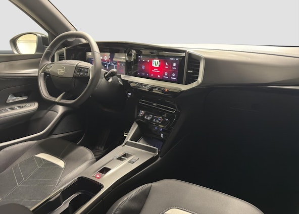 Vehicle image 13 Vehicle image 13