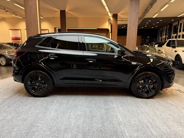 Opel Grandland 1.2 T GS Blitz