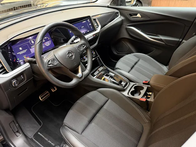 Opel Grandland 1.2 T GS Blitz