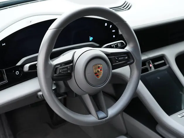 Porsche Taycan 4S