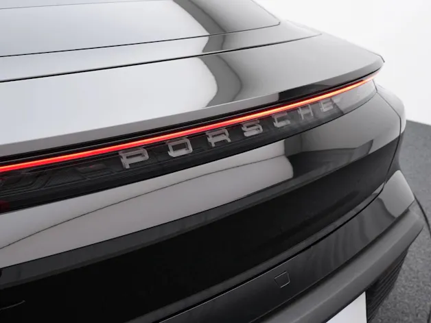 Porsche Taycan 4S