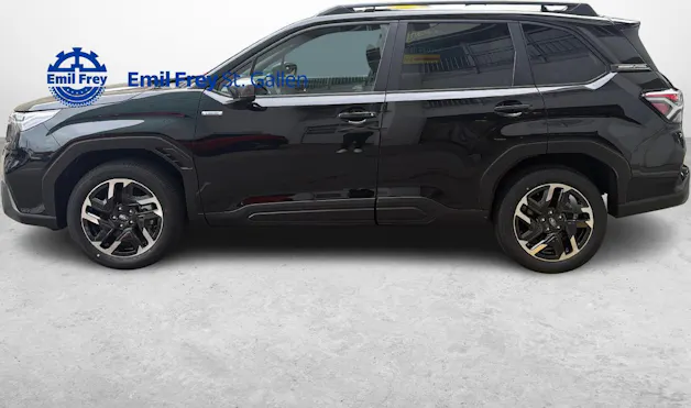 Subaru Forester Station 2.0i e-Boxer Swiss Plus