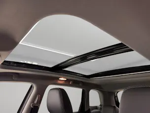 Suzuki Vitara 1.4 T Sakura Top Hybrid 4x4