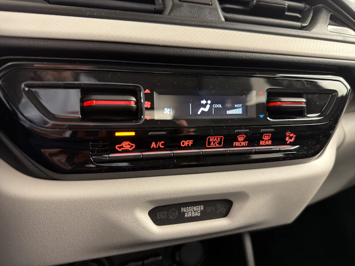 immagine del veicolo SUZUKI SWIFT