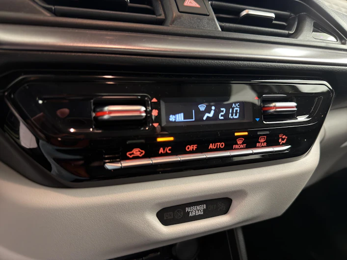 image du véhicule SUZUKI SWIFT