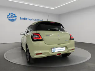Suzuki Swift 1.2 Sakura Top Hybrid
