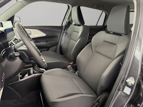 https://vehicle.imgix.net/4192053/58e039cf-da29-4f83-b87e-2b27073202a9.jpg