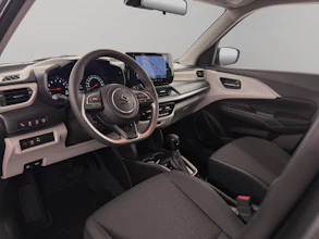 https://vehicle.imgix.net/4192053/f688280c-55a3-4f39-8d0d-07305f0307bb.jpg