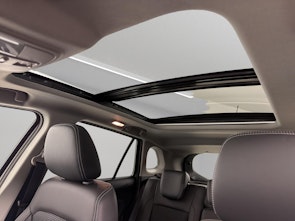 image du véhicule SUZUKI S-Cross 1.4 T Sakura Top Hybrid 4x4