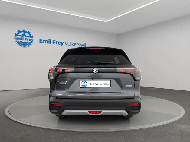 Suzuki S-Cross 1.4 T Sakura Hybrid 4x4