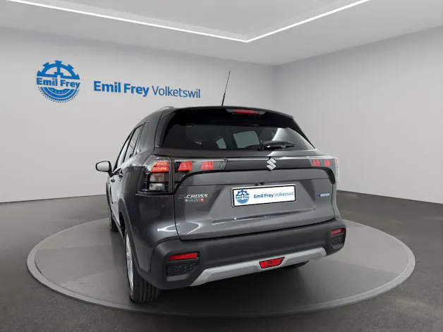 Suzuki S-Cross 1.4 T Sakura Hybrid 4x4