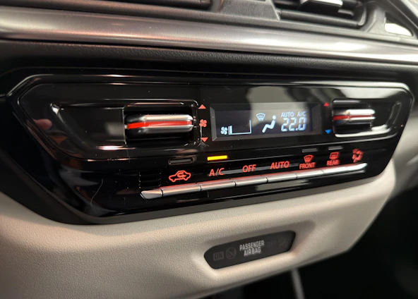 image du véhicule 10 image du véhicule 10