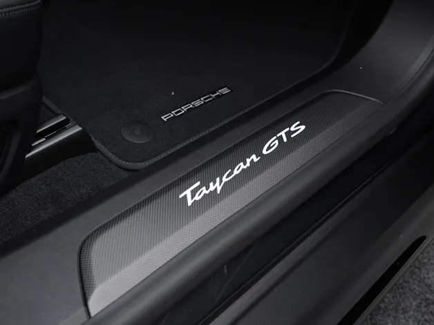 Porsche Taycan GTS Sport Turismo