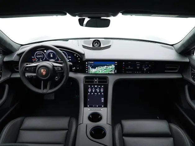 Porsche Taycan GTS Sport Turismo