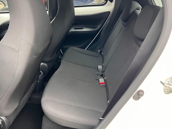 Vehicle image 10 Vehicle image 10