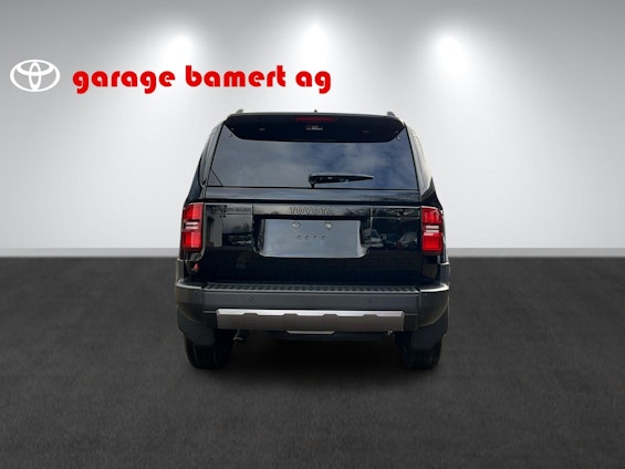 Vehicle image 4 Vehicle image 4