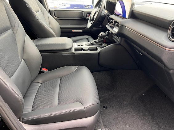 Vehicle image 12 Vehicle image 12