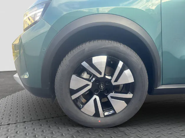 Opel Frontera 1.2 T HEV 145 GS