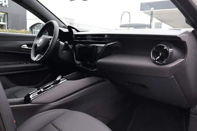 Alfa Romeo Junior 1.2 Ibrida Q4