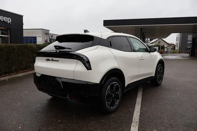 Alfa Romeo Junior 1.2 Ibrida Q4
