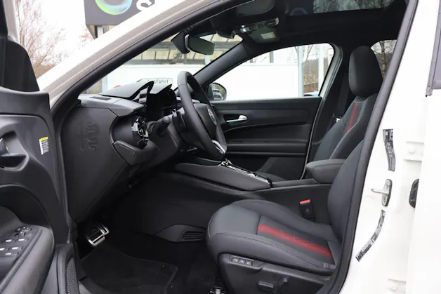 Alfa Romeo Junior 1.2 Ibrida Q4