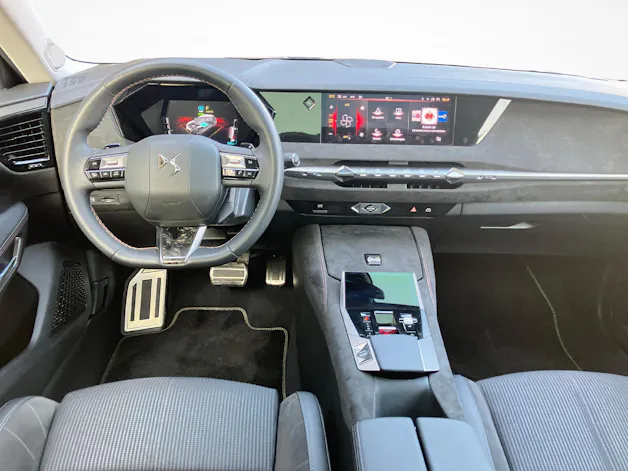 DS Automobiles 4 1.6 E-Tense Performance Line+