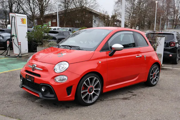 Fiat 595 Abarth 1.4 T-Jet 165 Turismo