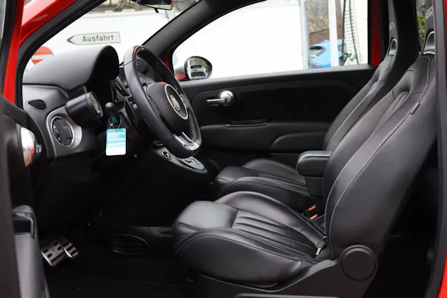 Fiat 595 Abarth 1.4 T-Jet 165 Turismo