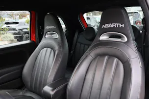Fiat 595 Abarth 1.4 T-Jet 165 Turismo