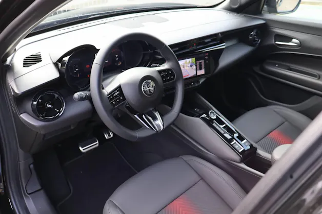 Alfa Romeo Junior 1.2 Ibrida Q4