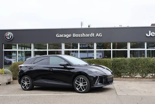 MG 4 64kWh Luxury