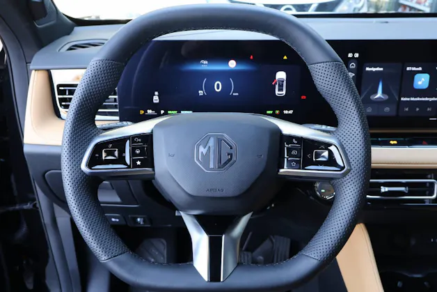 MG HS 1.5 Hybrid Luxury