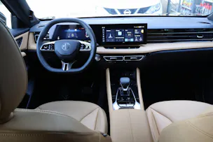 MG HS 1.5 Hybrid Luxury