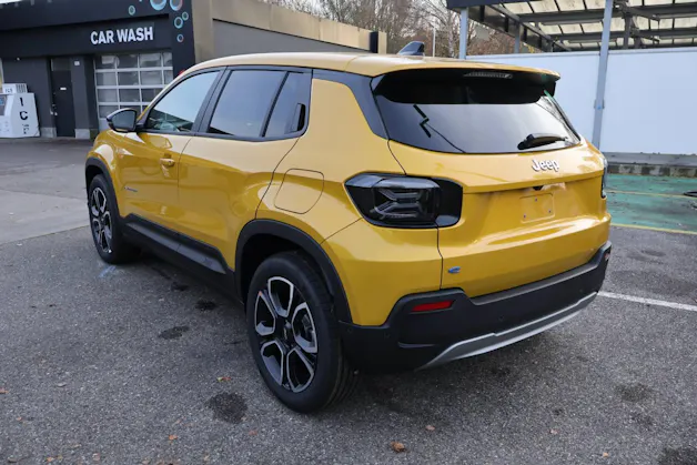 Jeep Avenger Summit