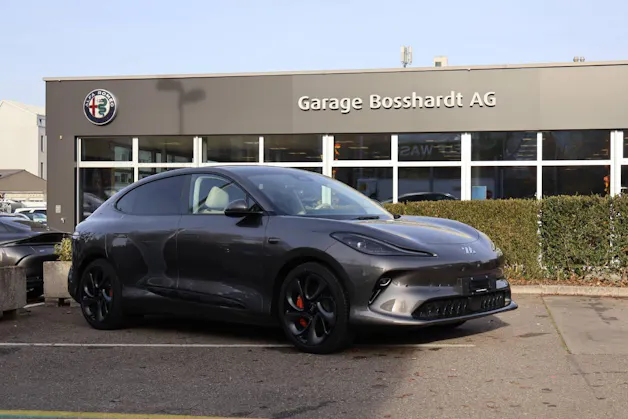MG IM6 100 kWh Performance 21 4WD