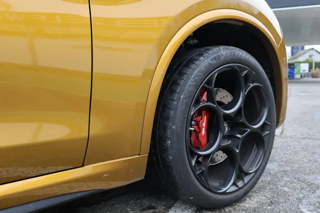 Alfa Romeo Stelvio 2.9 V6 Biturbo Q4 Quadrifoglio Performante Sky