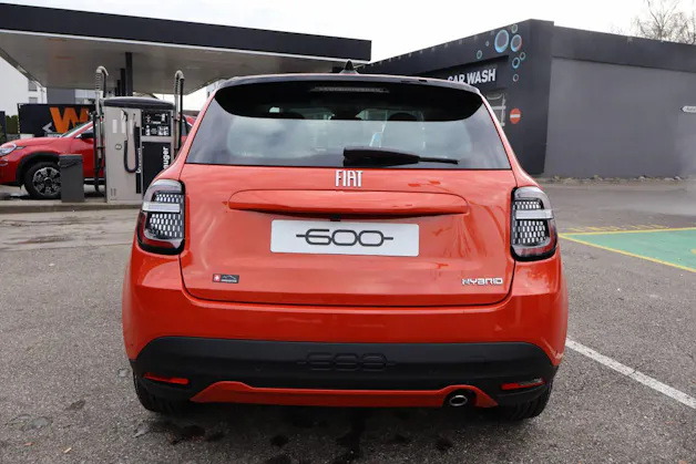 Fiat 600 1.2 Hybrid Swiss Edition