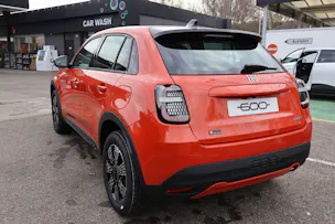 Fiat 600 1.2 Hybrid Swiss Edition