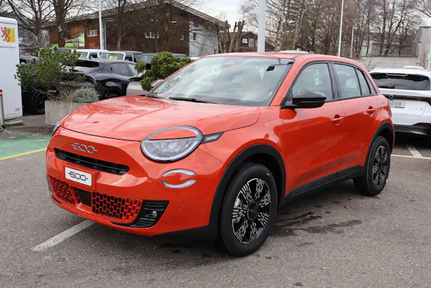 Fiat 600 1.2 Hybrid Swiss Edition