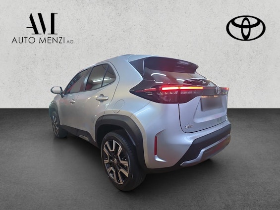 Vehicle image 4 Vehicle image 4