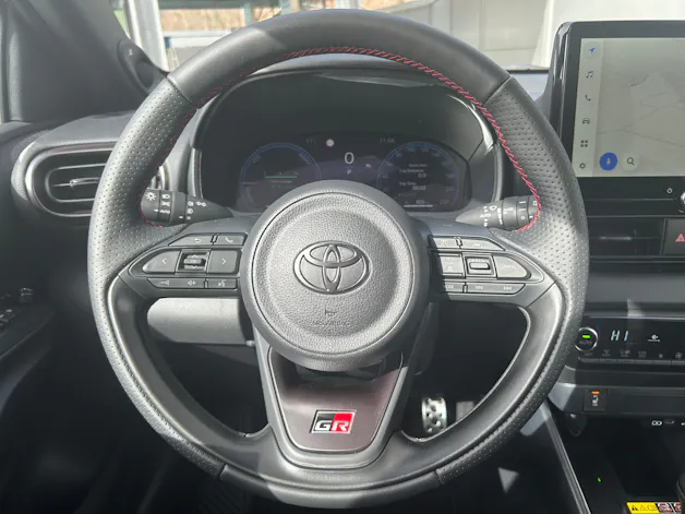 Toyota Yaris 1.5 VVT-i HSD GR Sport