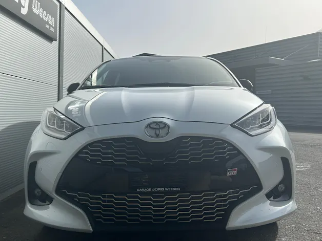 Toyota Yaris 1.5 VVT-i HSD GR Sport