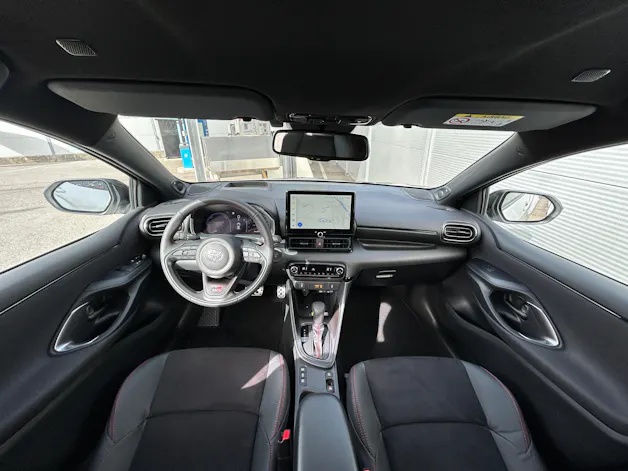 Toyota Yaris 1.5 VVT-i HSD GR Sport