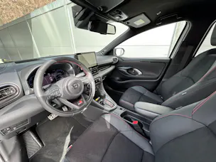 Toyota Yaris 1.5 VVT-i HSD GR Sport
