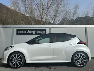 Toyota Yaris 1.5 VVT-i HSD GR Sport