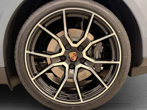 Porsche Taycan 4S Sport Turismo Black Edition